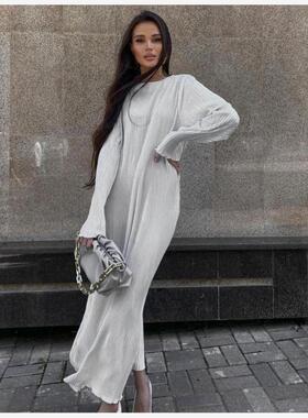 Grey pleated dress 法式新款圆领长袖百褶灰色宽松大摆长连衣裙