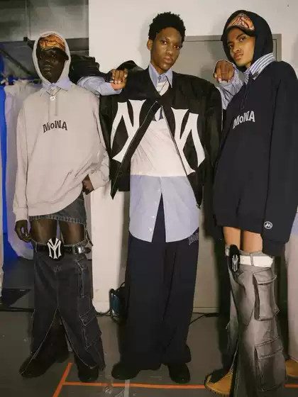 Mowalola Sweat Suit, Show-Style Mowa Slogan Sports Suit, Casual Loose Fit, Pure Cotton, Unisex