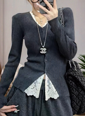 高级感灰色蕾丝拼接针织打底衫女长袖毛衣大码春秋冬新款修身上衣