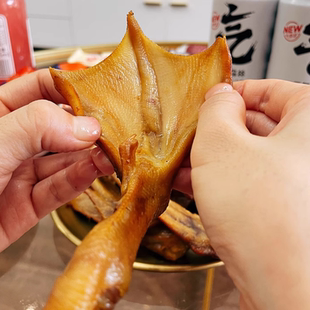 罗大胡子熏卤鸭爪福建特产鸭掌零食卤味网红小吃休闲即食品辣160g