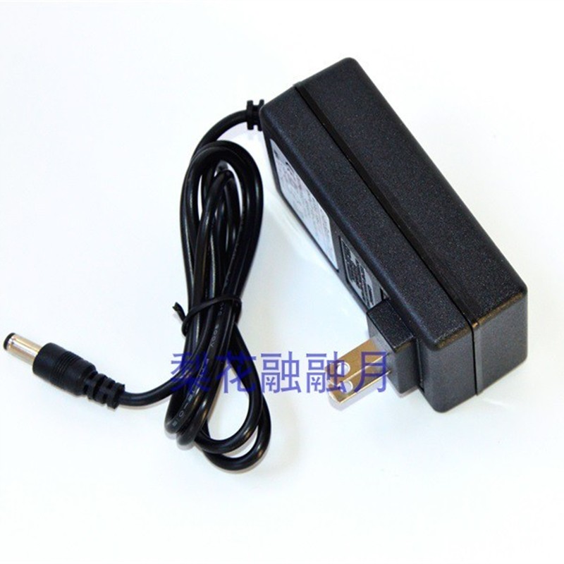 Klarus 凯瑞兹RS80远射王 户外强光手电筒 手提式探照灯 充电器