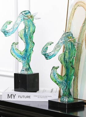 现代轻奢树脂雕塑摆件