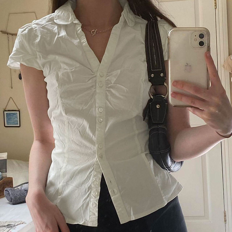 Women's small pleated breasted back strap short sleeved shir