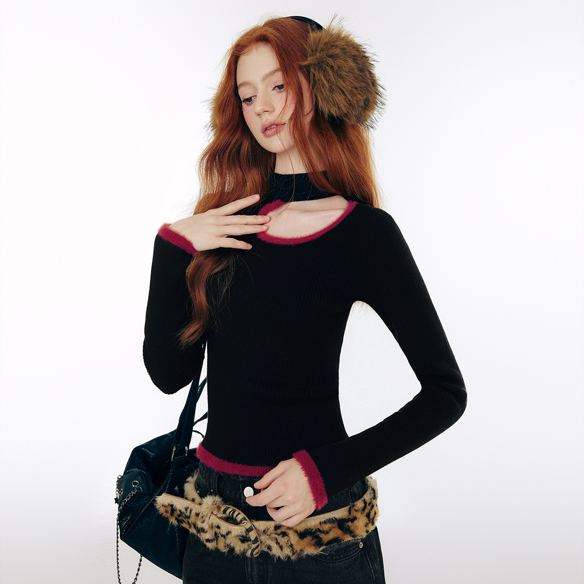 LA CRAWFISH2024冬季新款气质小立领镂空毛绒撞色拼接针织衫毛衣