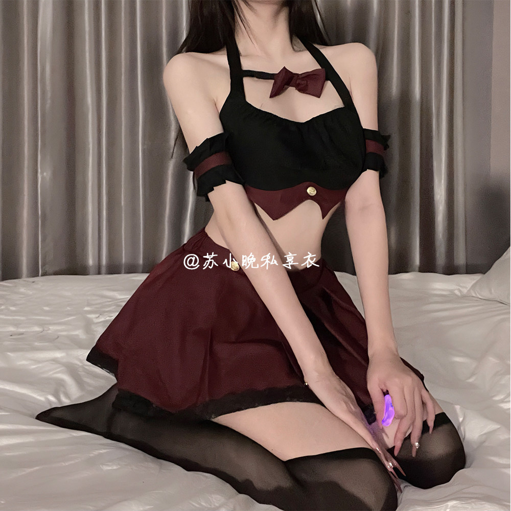 苏小晚 今天她很甜~性感挂脖学生百褶短裙角色扮演制服纯欲睡衣裙