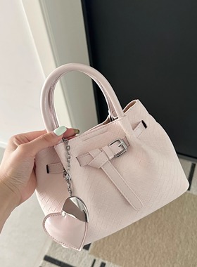 软软的包 甜酷爱心菜篮子百搭手提斜挎包包女休闲小众时尚2025新