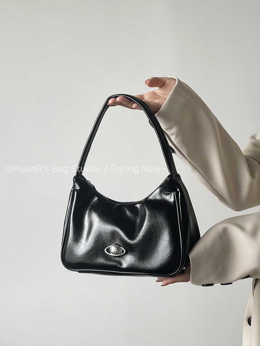 软软的包 小众星球腋下包 软面百搭高级感手提单肩包包女休闲纯色,箱包皮具/热销女包/男包,腋下包,淘宝优惠券,粉丝福利购,淘宝优惠卷