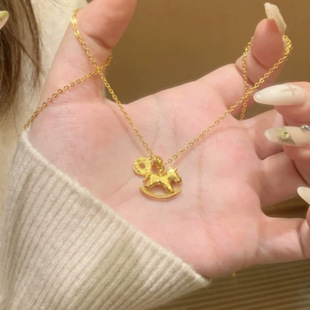 本命年新款生肖马上有钱碎冰冰项链爆闪金色小众设计高级感送礼物