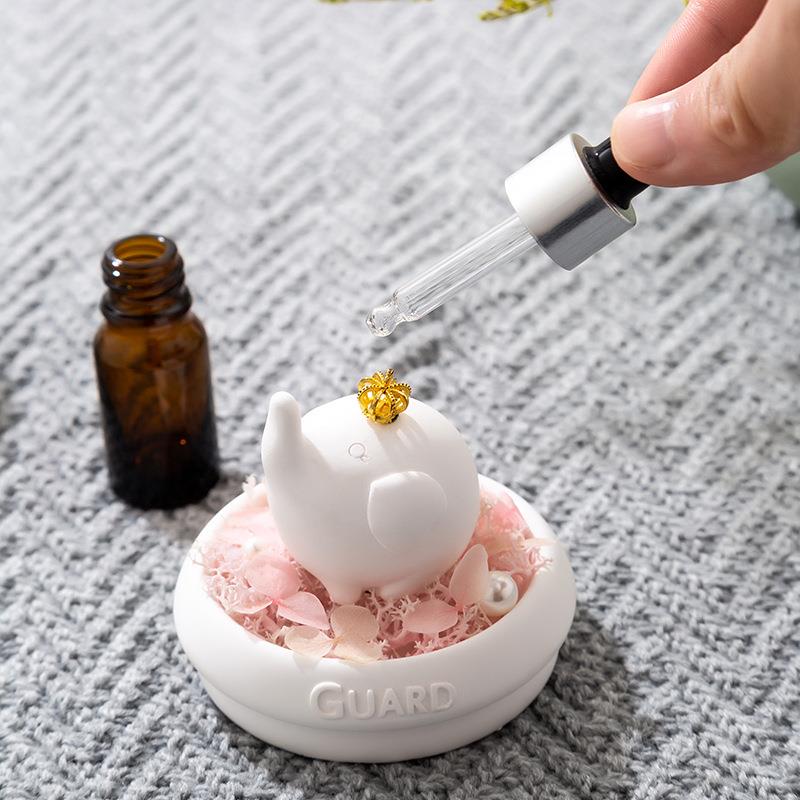 厂家直销车载石小象香精油除臭香薰室装饰卡薰内通香498熏膏除异