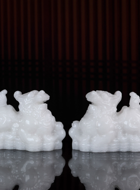 天然玉石貔貅摆件白玉貔貅一对