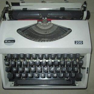 物件相好英文打字机老式复古可打印可打字老式机械可以打世纪橱窗