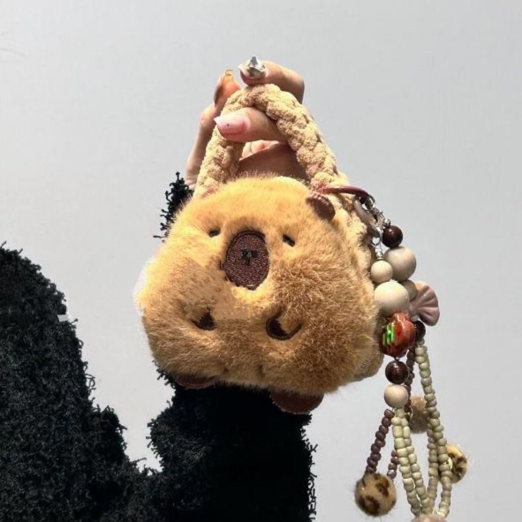 卡皮巴拉毛绒钥匙扣迷你便携收纳包零钱包耳机保护套卡通背包挂饰