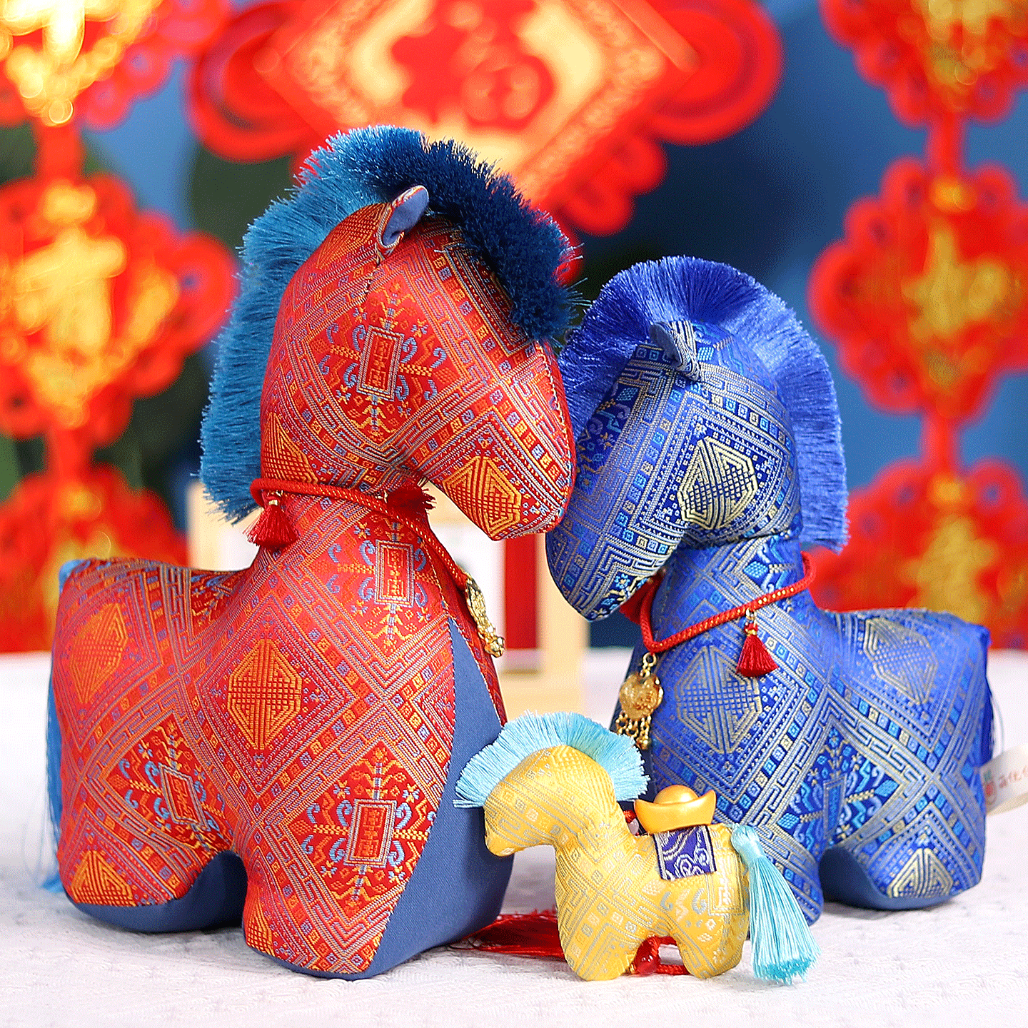 壮锦布艺马年吉祥物富贵生肖马毛绒玩具新年家居摆件年会礼品定制