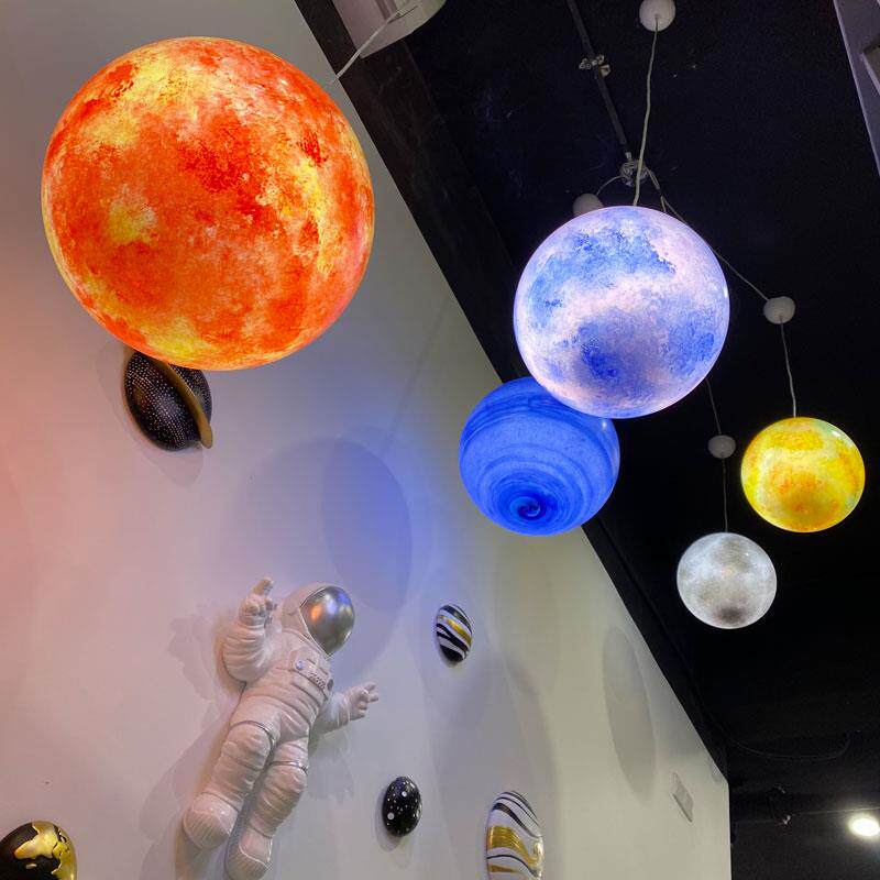 星球灯吊灯星空店铺创意行星月球氛围灯游乐场展厅商场橱窗装饰灯
