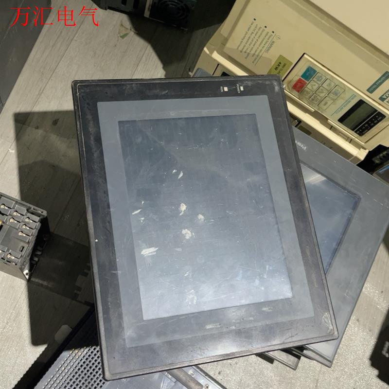 欧姆龙触摸屏NT631C-ST152B-EV2 拆机 功能包(议价)