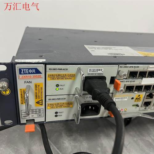 中兴ZXR10 3952E 网络交换机 一台(议价)