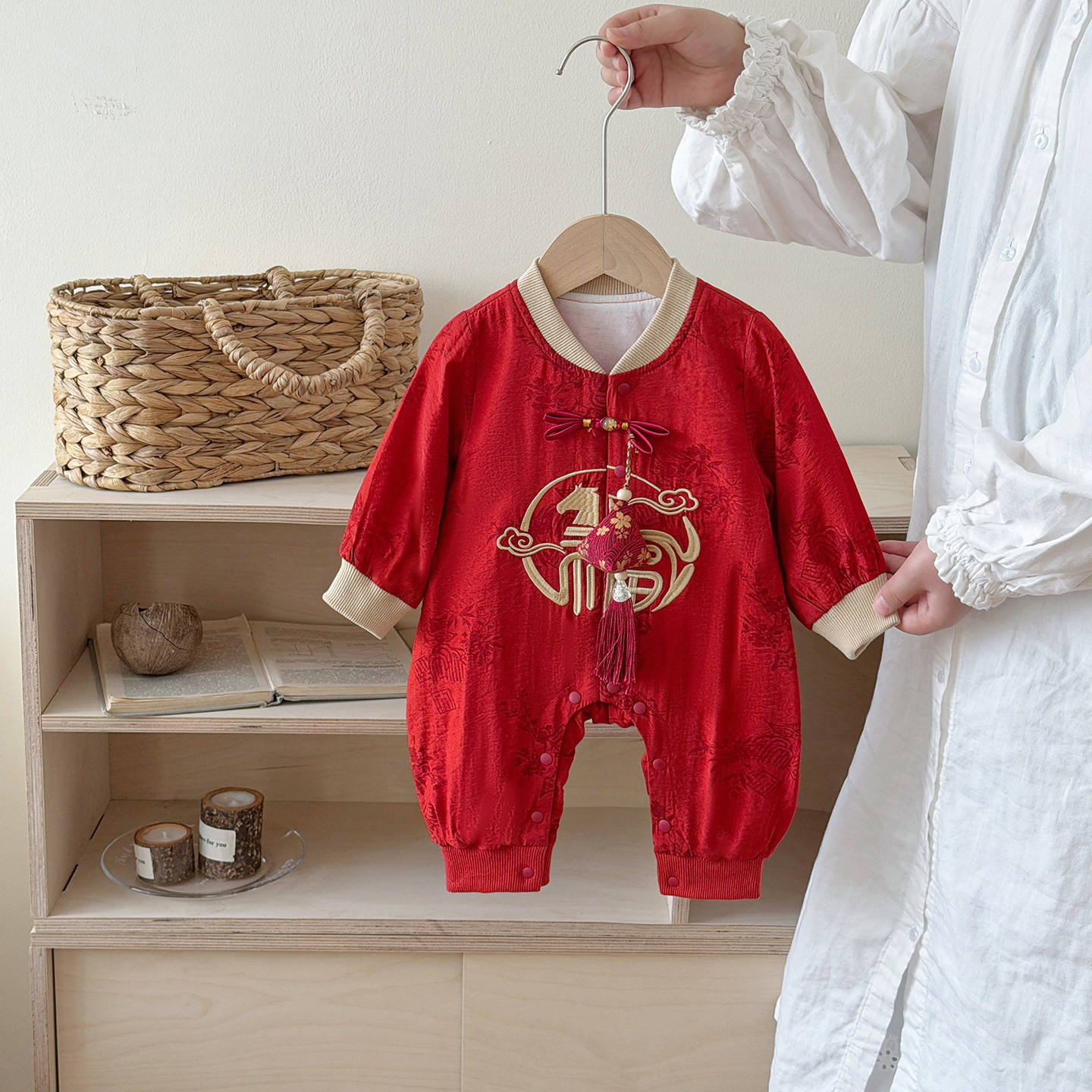 婴儿春秋连体衣宝宝周岁满月红色喜庆过年服拜年衣服秋季新中式秋