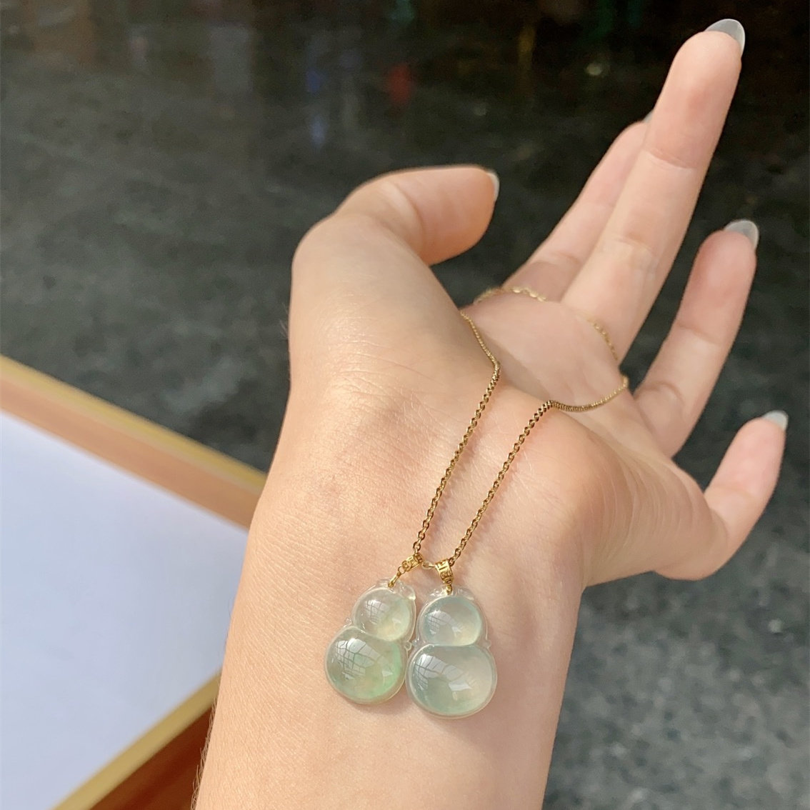 精致百搭18K金扣头天然缅甸a货冰种晴水翡翠葫芦吊坠锁骨项链女款