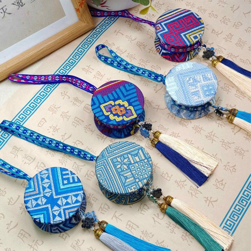广西壮族壮锦铜鼓香囊DIY手工民族特色挂件工艺品半成品材料包图片