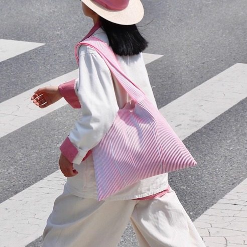 KNITFANATICS原创针织幻彩泡泡托特包大容量渐变色单肩周也机场包,箱包皮具/热销女包/男包,托特包,淘宝优惠券,粉丝福利购,淘宝优惠卷