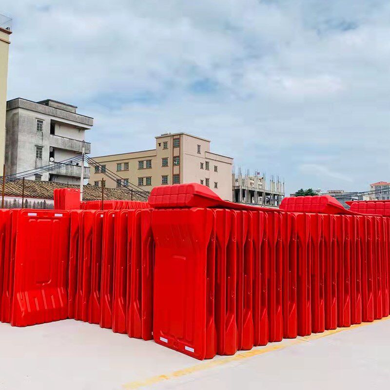 全新吹塑三孔水马1.8水马围挡市政交通临时施工塑料围栏注水厂家