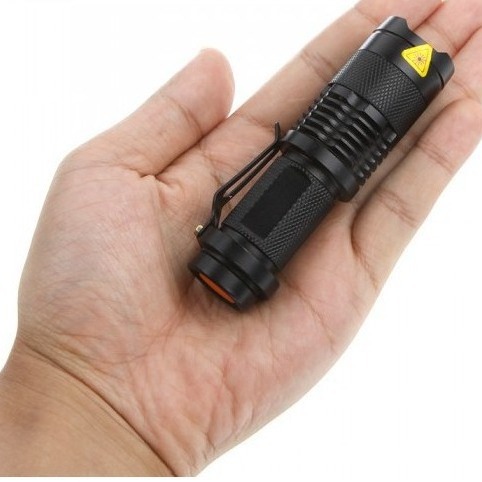 SK-68 LED迷你变焦手电筒充电 远射强光AA手电筒户外照明