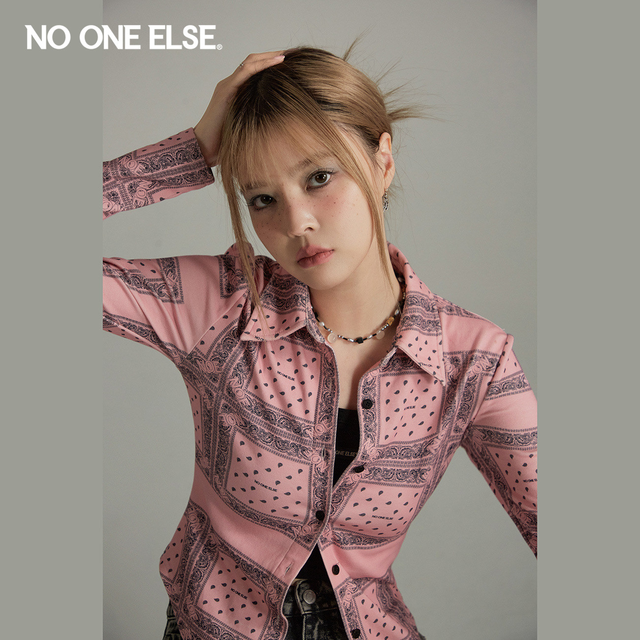 NO ONE ELSE个性印花衬衫女2026年春秋新品单排扣翻领上衣短外套