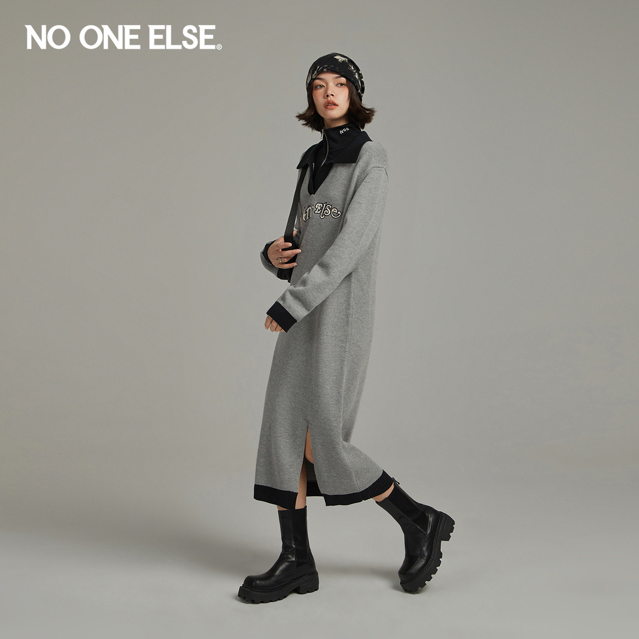 NO ONE ELSE宽松针织连衣裙女2026年春秋新品简约字母休闲中长裙