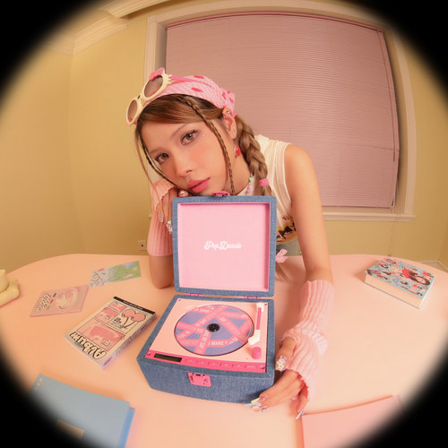 TINYLPOPDAZZLEKPOP复古CD机