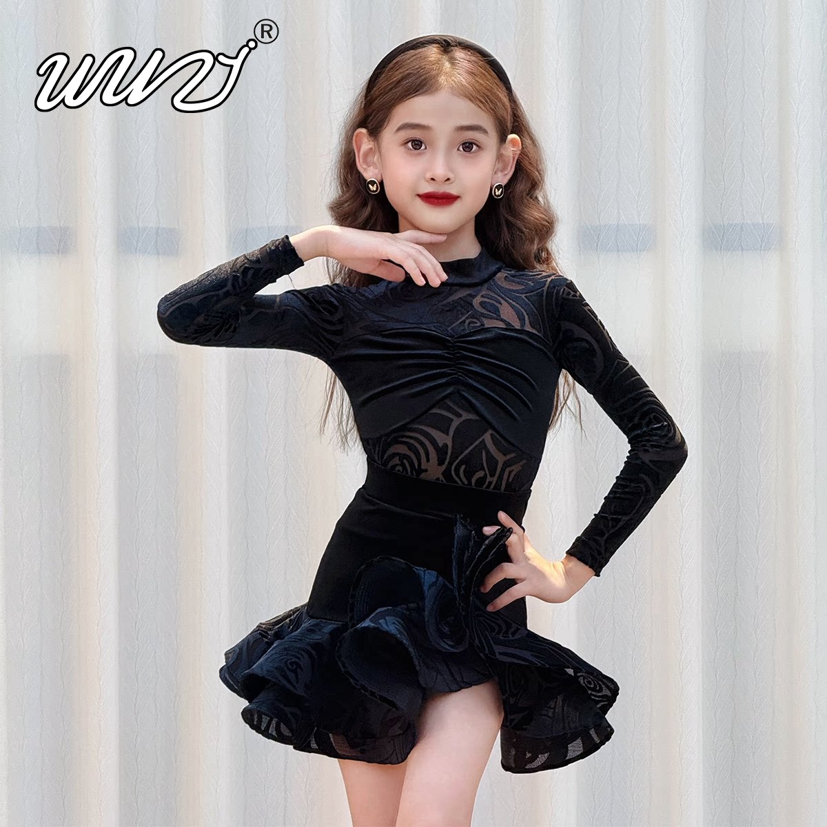 拉丁舞服女童秋冬2026新款女拉丁服长袖拉丁舞练功服高级拉丁舞服