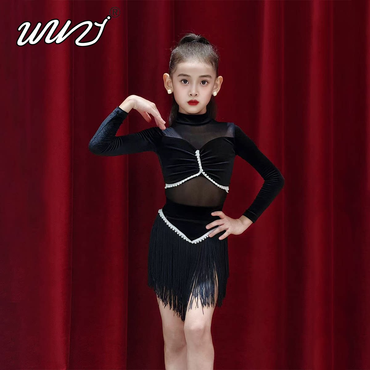 拉丁舞服女童秋冬款2026新款拉丁舞服小女孩拉丁舞服精致拉丁舞服