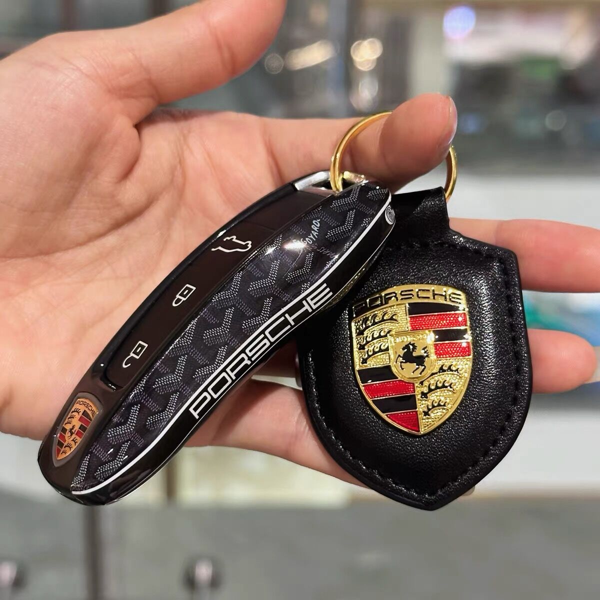 新品定制款，进口ABS硬壳材质【送盾牌扣】