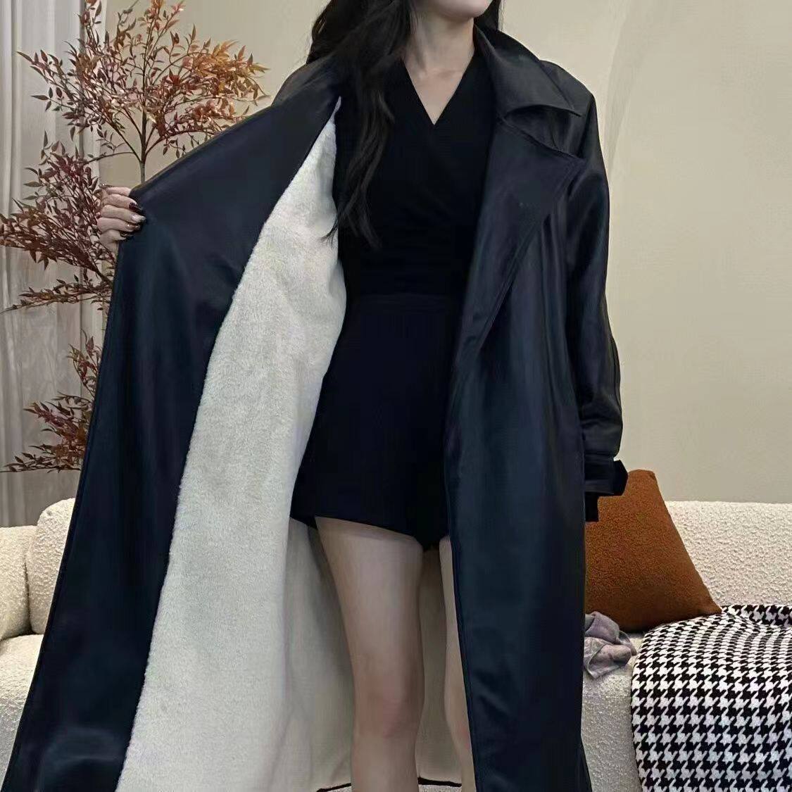 中长款加绒长款加厚皮衣外套女2026新款高级黑色过膝皮毛一体大衣