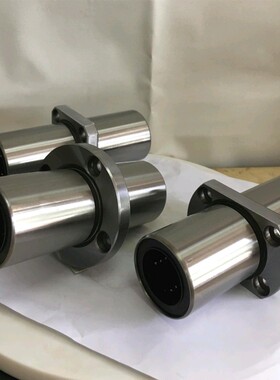 现货供应LHMRWM10 12 16 20 25 30 35 LMYMFM中间圆法兰直线轴承