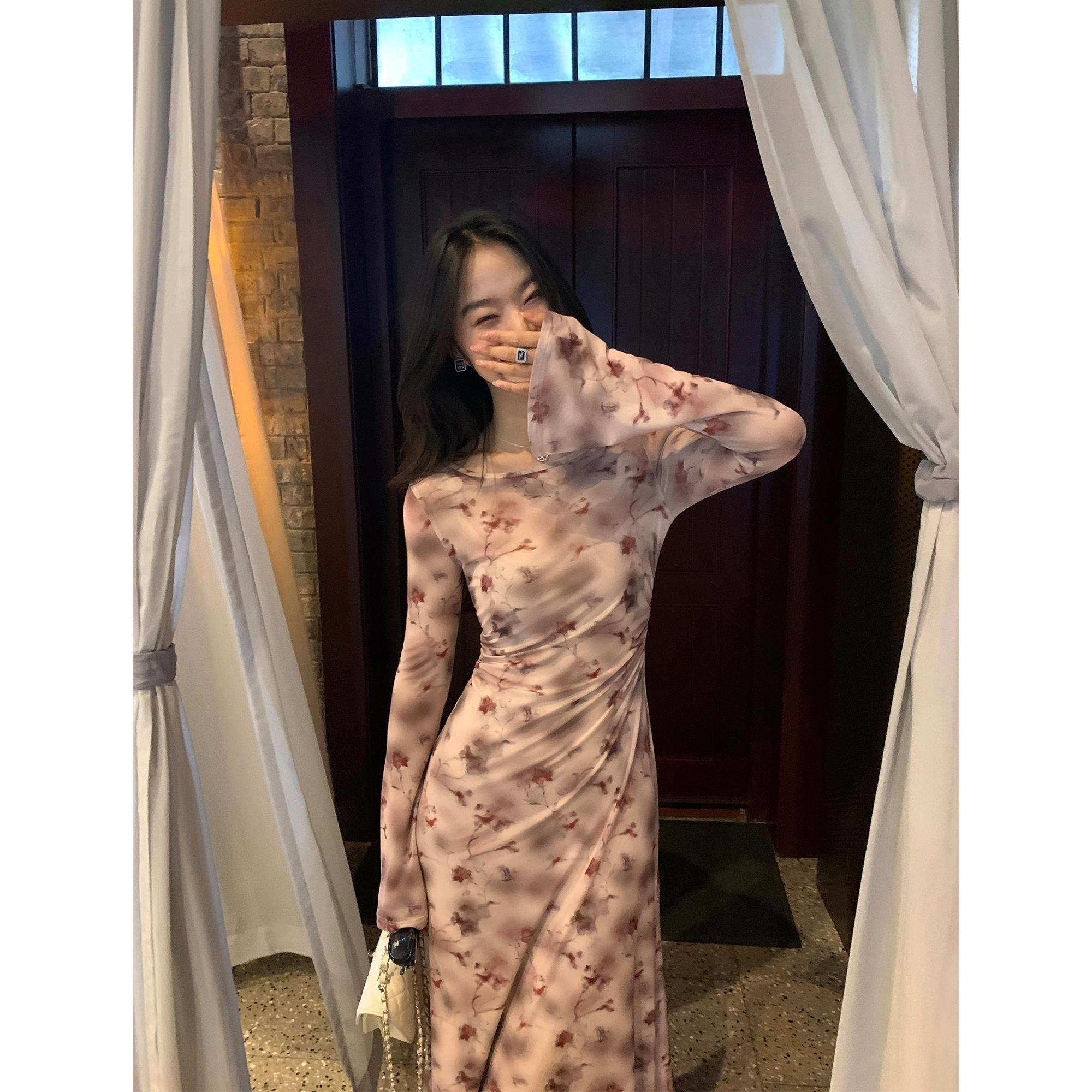 pusumede法式玫瑰印花连衣裙女喇叭袖秋季设计感收腰显瘦气质长裙
