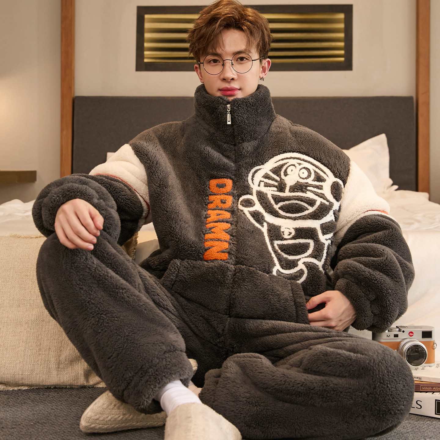 睡衣男士秋冬款冬季珊瑚绒加厚加绒保暖法兰绒家居服大码冬天套装