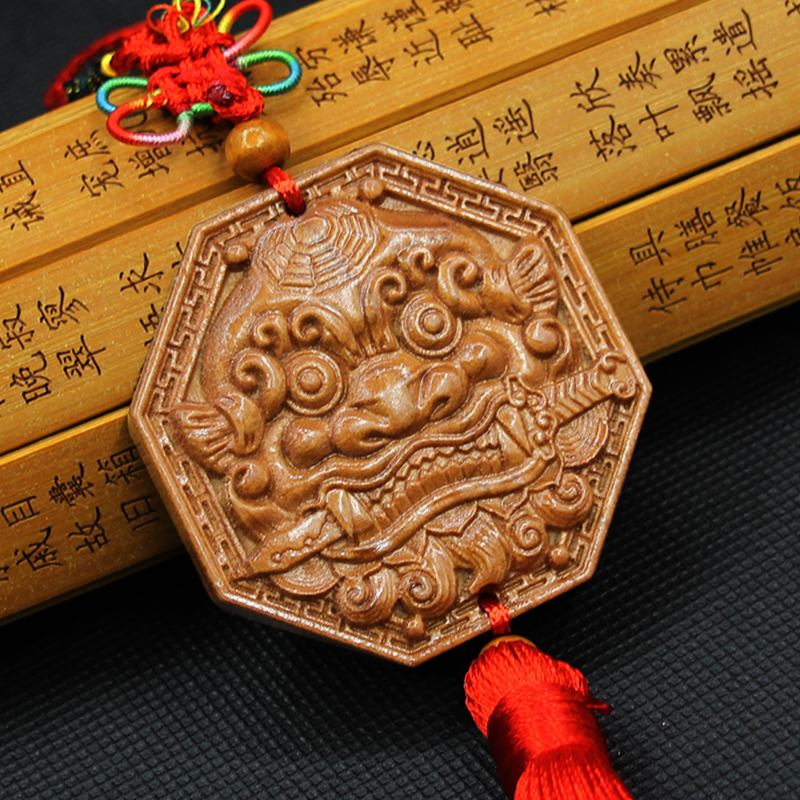 桃木兽头镜虎头狮咬剑八卦镜挂件摆件木雕化解厕所卫生间门对门