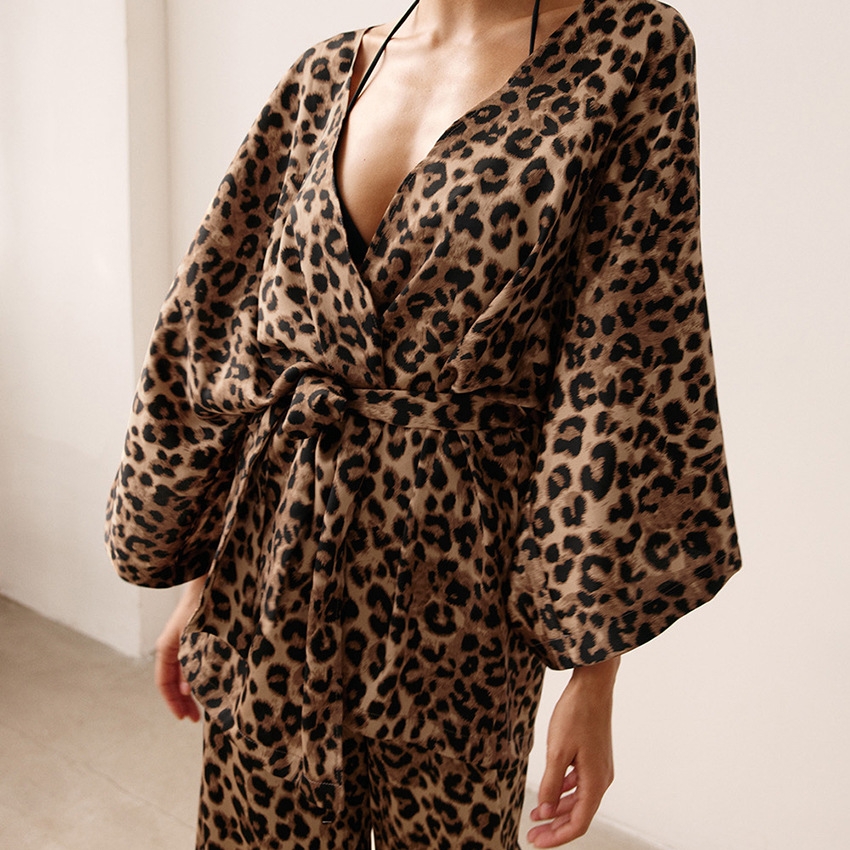 Leopardshirtn欧美V领印