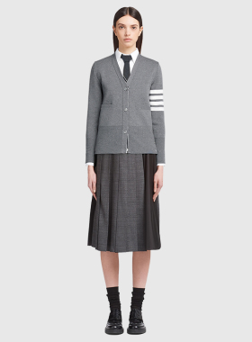 TB开衫女士外套针织V领高下摆收腰显瘦高级学院风毛衣赵露思同款