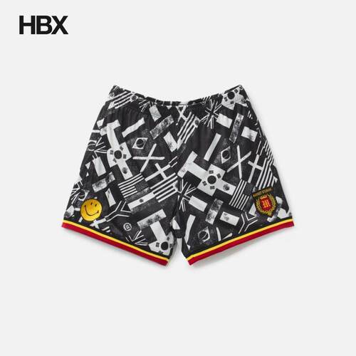 Market Smiley International Flags Soccer Shorts 短裤男HBX