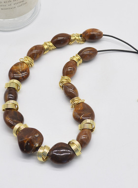 法国capinkofin美拉德棕色不规则树脂交错圆圈项链小众复古颈链