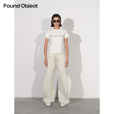 文字印花正肩修身版型短袖T恤