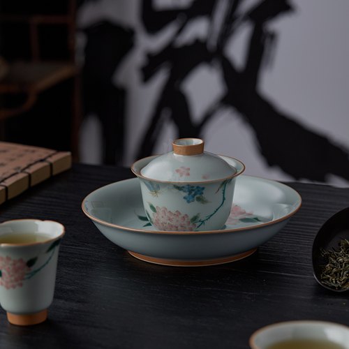 归鸿手绘绣球花喝茶茶具套装家用高颜值盖碗茶杯功夫茶具一壶三杯