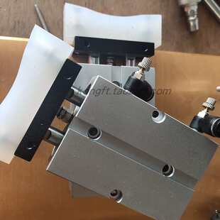 旋盖抱瓶夹瓶垫硅胶垫气缸防撞胶拧盖机通用固定缓冲台夹