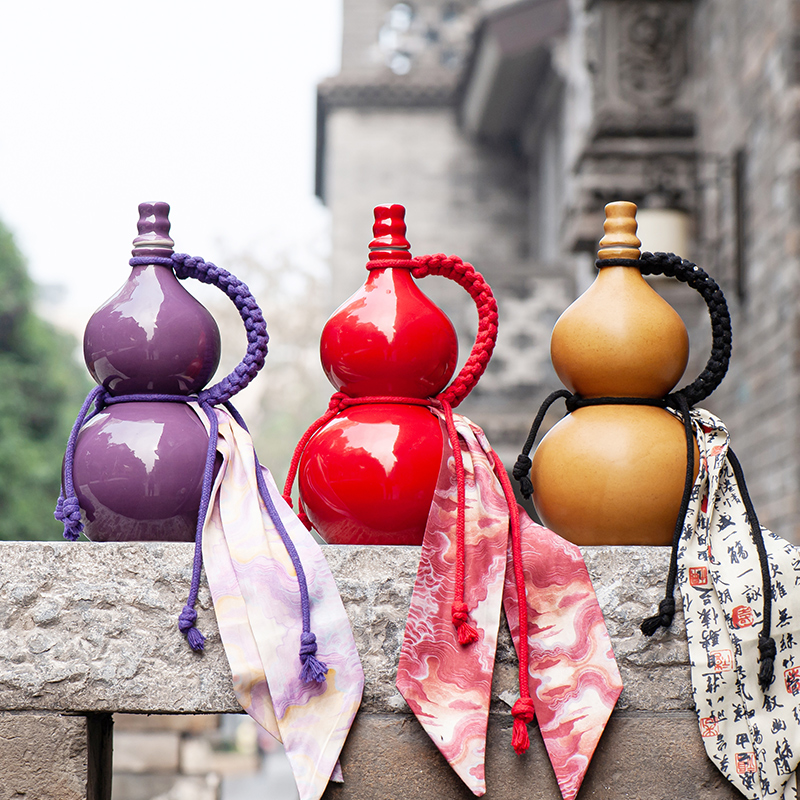 网红爆款仿古陶瓷酒葫芦1斤装可做酒瓶茶壶随身携带陶瓷工艺品