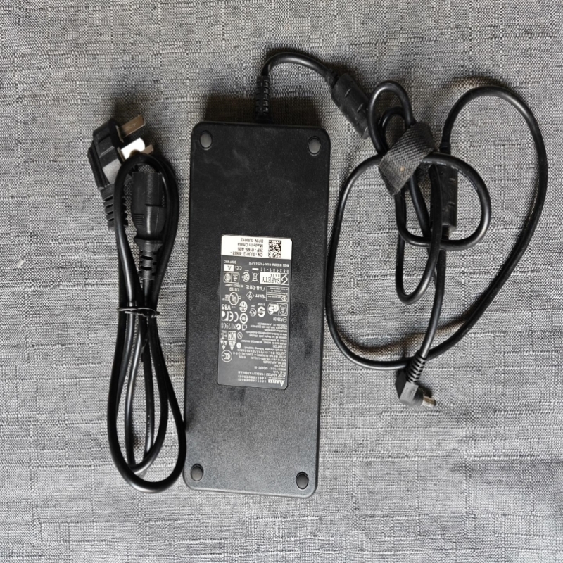【议价】【议价】台达195v-123a 240w电源适配器