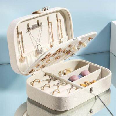 jewelryBoxPULeathJsg