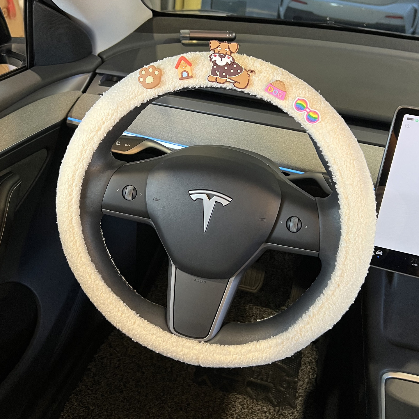 2025新款冬季天方向盘套可爱小狗狗卡通韩国女款保暖毛毛汽车把套