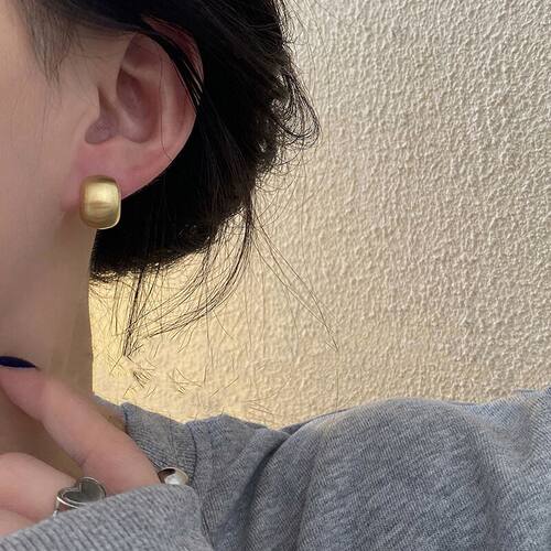 法式哑光几何拉丝银针耳钉女