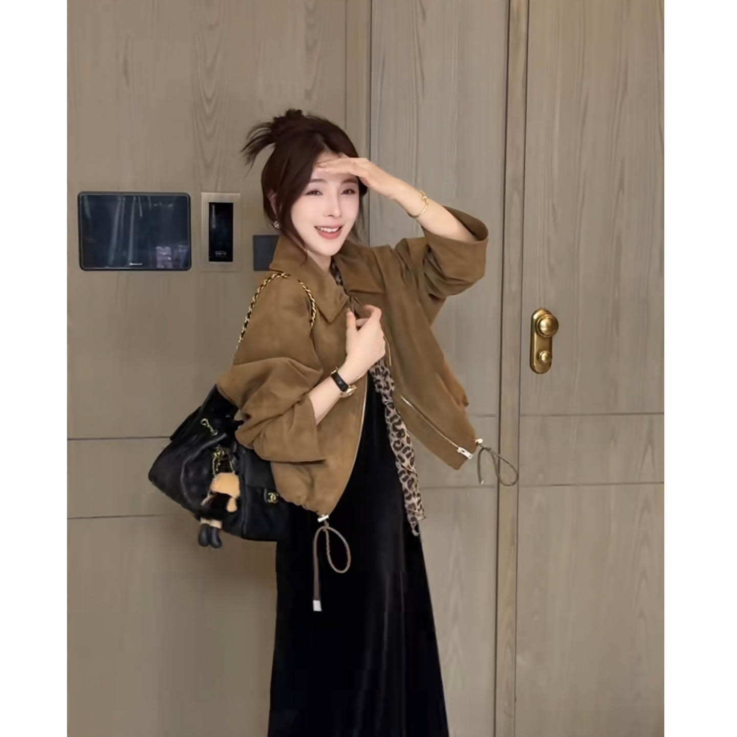 秋季麂皮绒外套女翻领抽绳复古